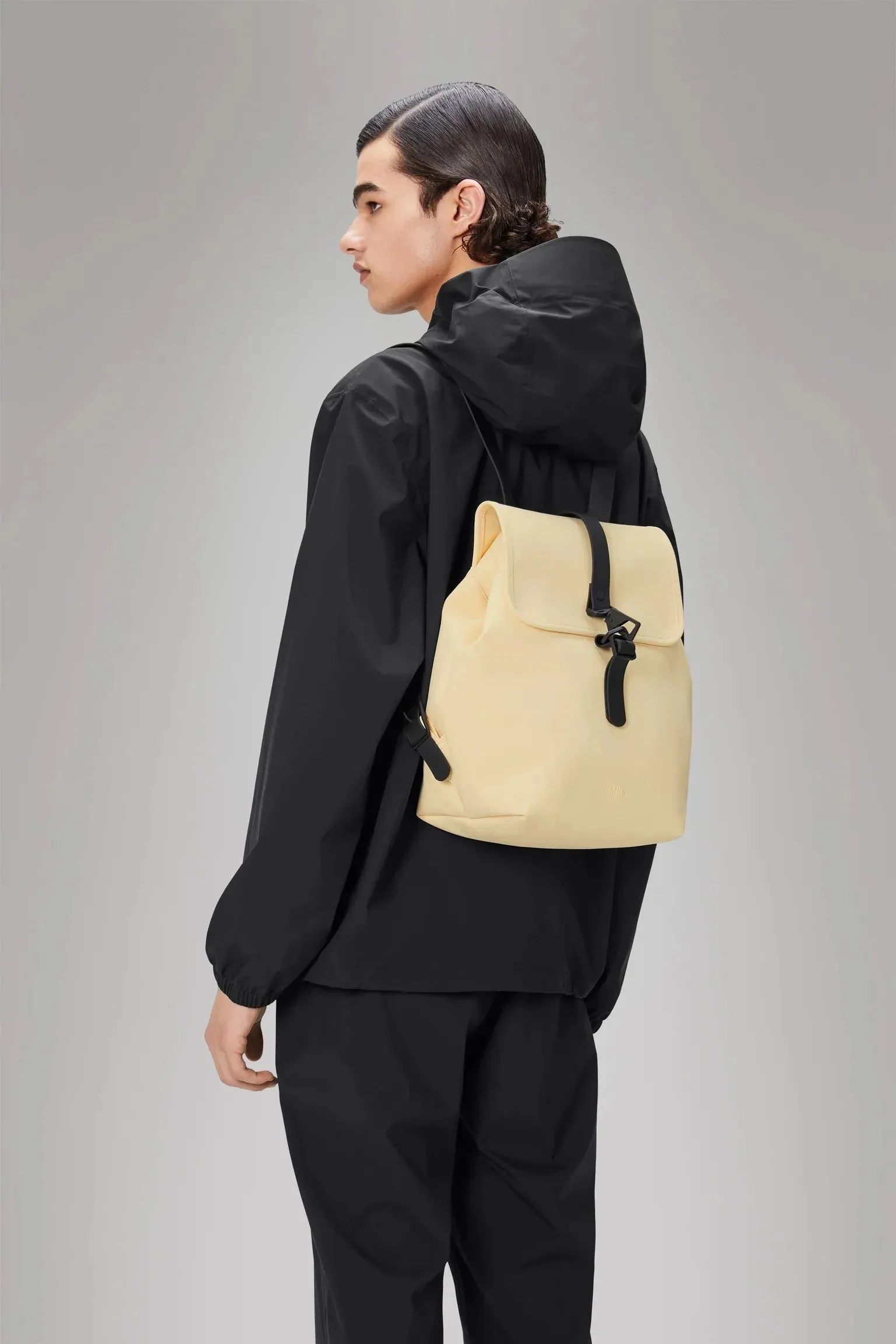 Mochila RAINS Impermeable Bucket Backpack Gleam