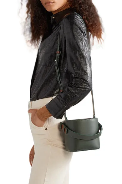 Nico Bucket