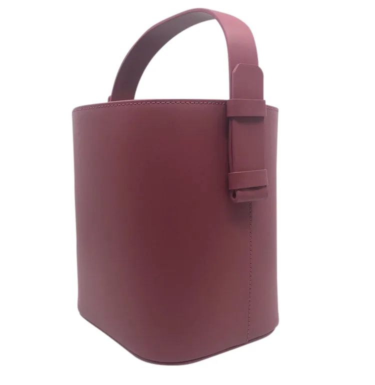 Nico Bucket