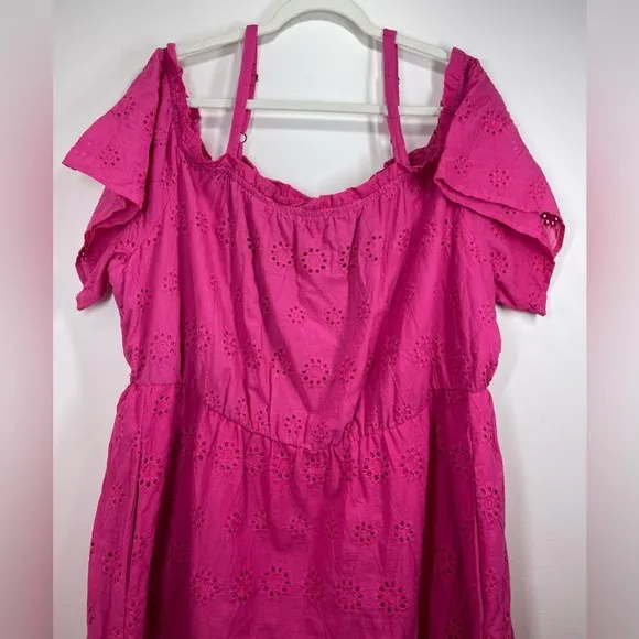 NWT BLOOMCHIC Women’s Plus Size Midi Hot Pink Eyelet Cold Shoulder Dress Size 26