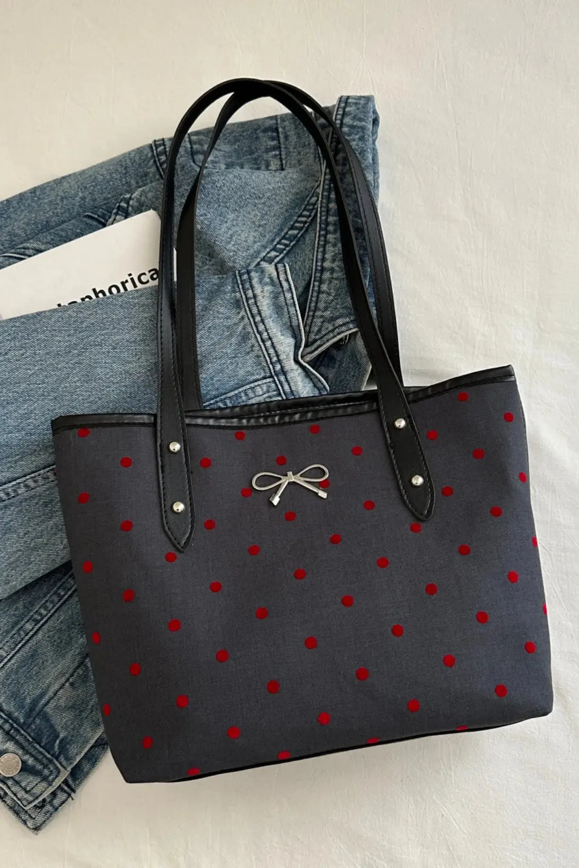 'Oaklee' Bowknot Polyester Tote Bag
