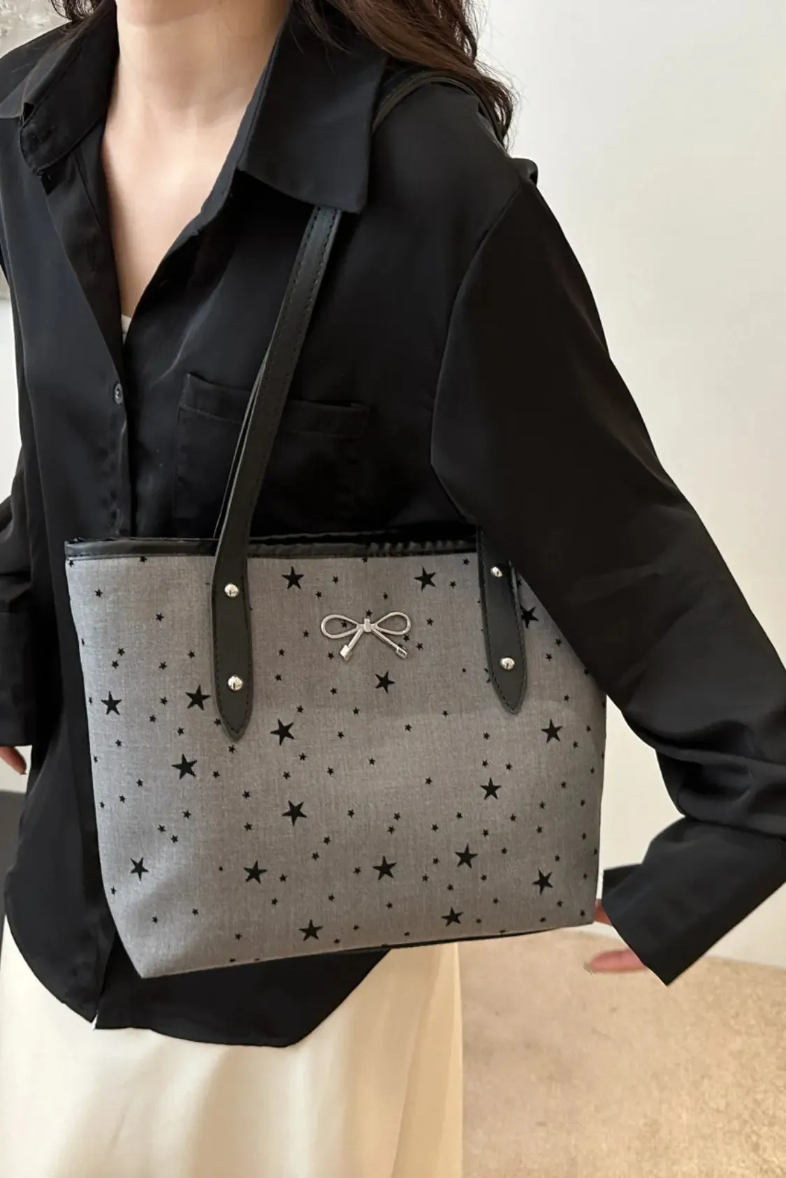 'Oaklee' Bowknot Polyester Tote Bag