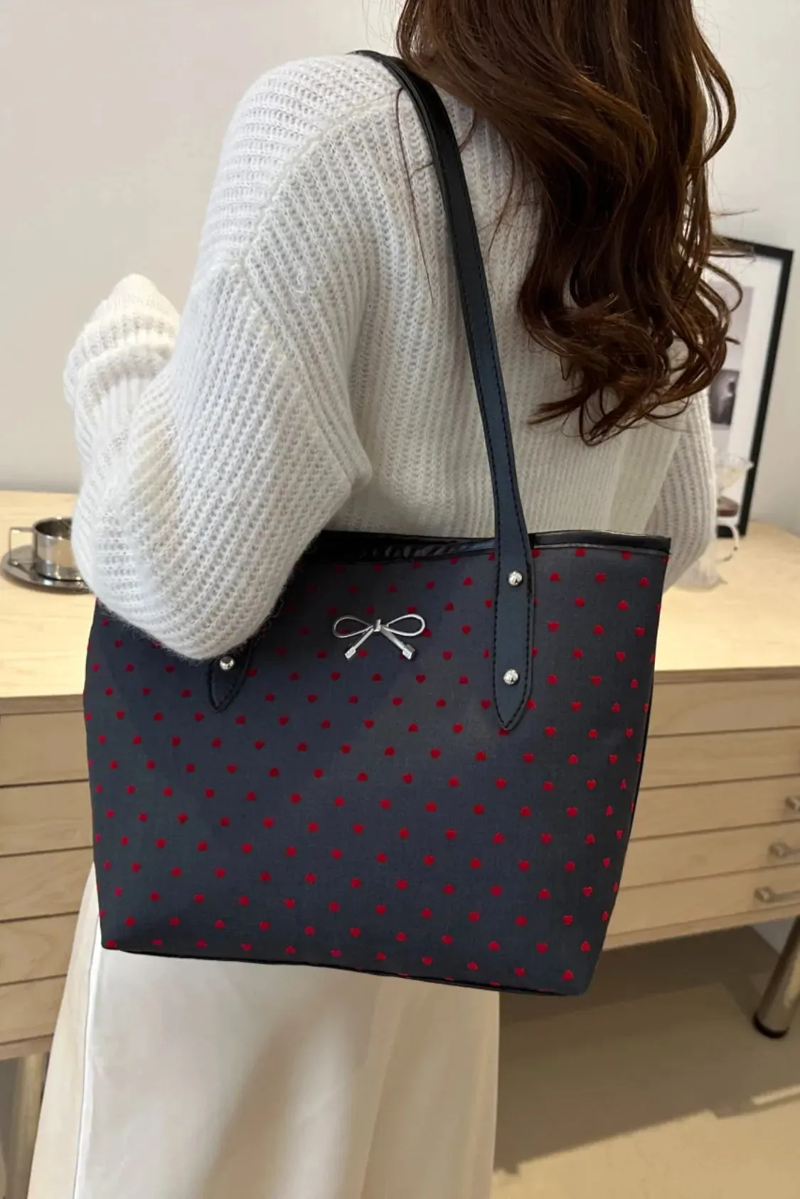'Oaklee' Bowknot Polyester Tote Bag