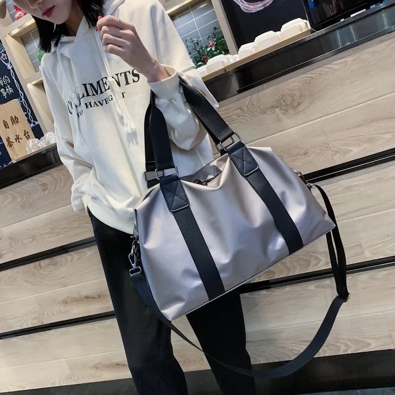 One-shoulder short-distance duffel bag