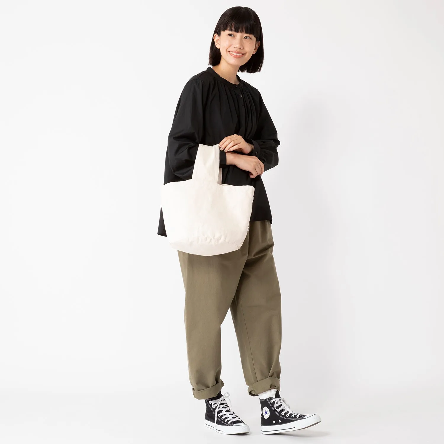 pouto | ポウト　CANVAS BUCKET BAG SMALL
