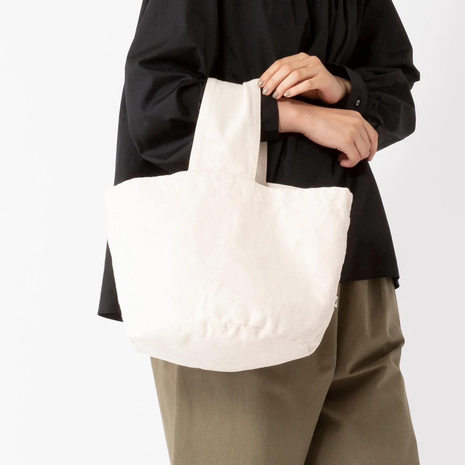 pouto | ポウト　CANVAS BUCKET BAG SMALL