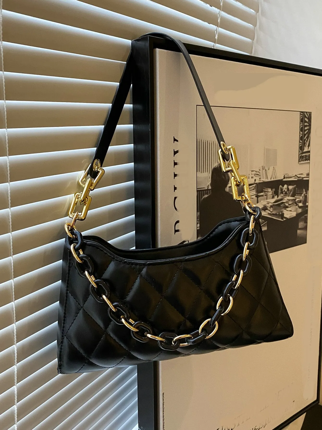 Quilted Chain Decor Baguette Bag  - Black - FD ⚡