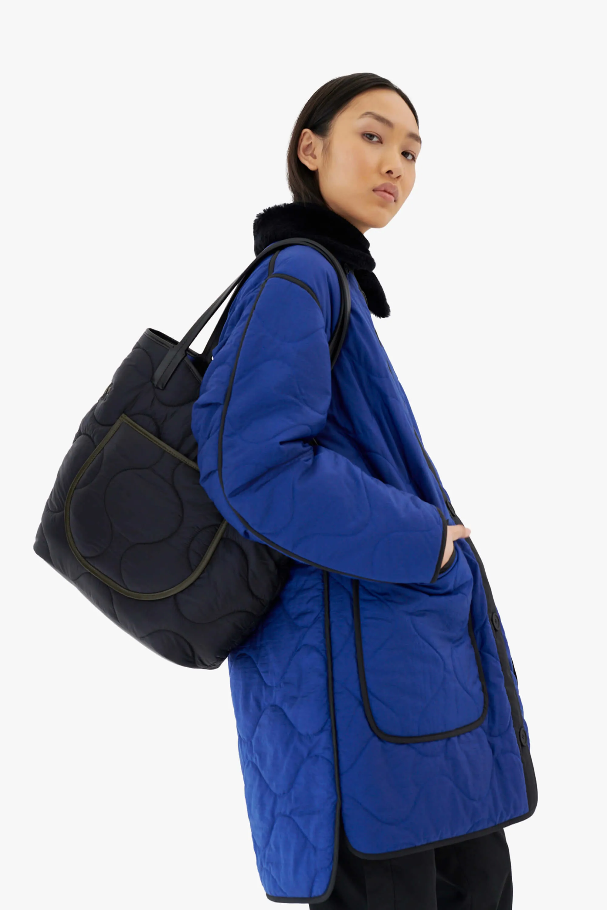 Quilted Signature Tote - Midnight / Cobalt