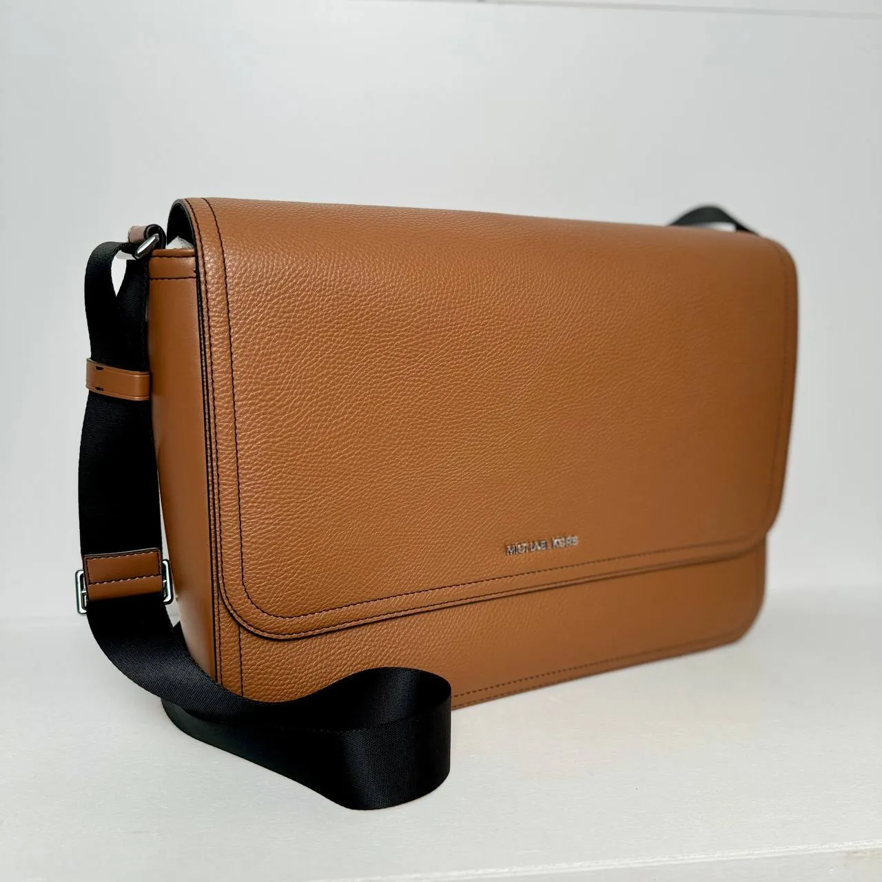 [READY STOCK MY] Michael Kors Men Cooper Messenger Bag in Luggage (37H3LCOM2U)