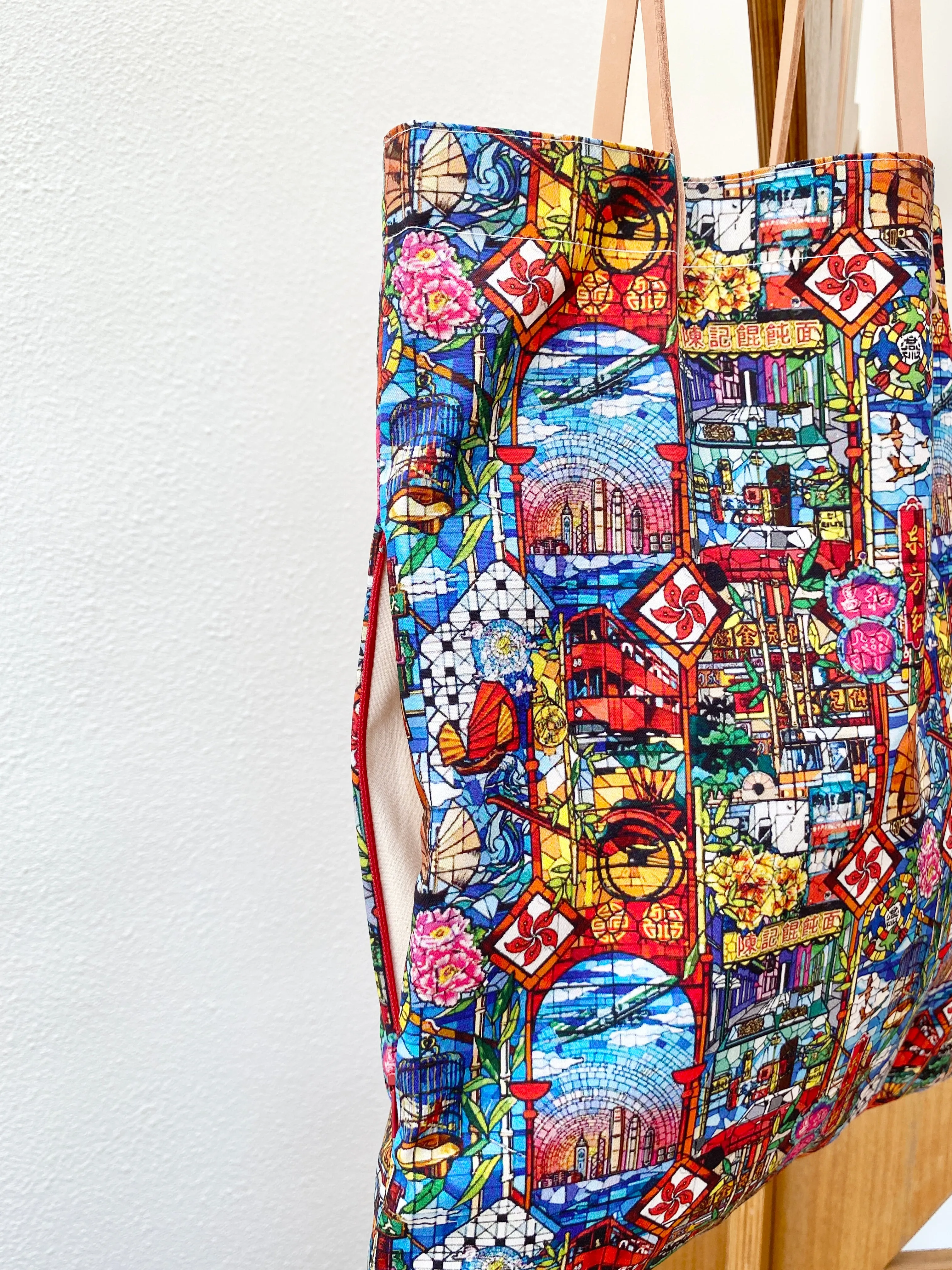Reversible tote bag