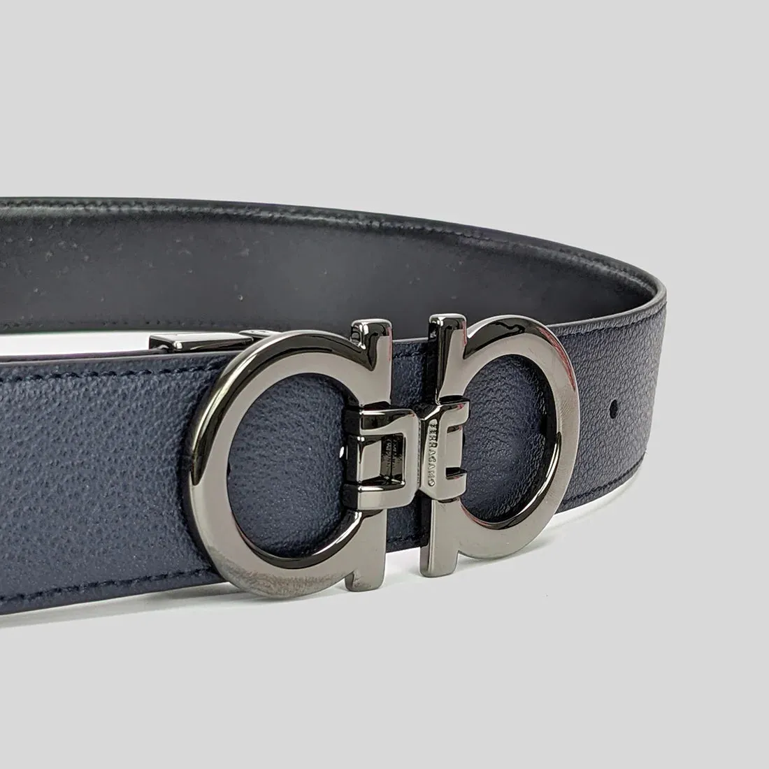 SALVATORE FERRAGAMO Men's Double Gancini Adjustable and Reversible Belt BLUE/NERO 95cm RS-758524
