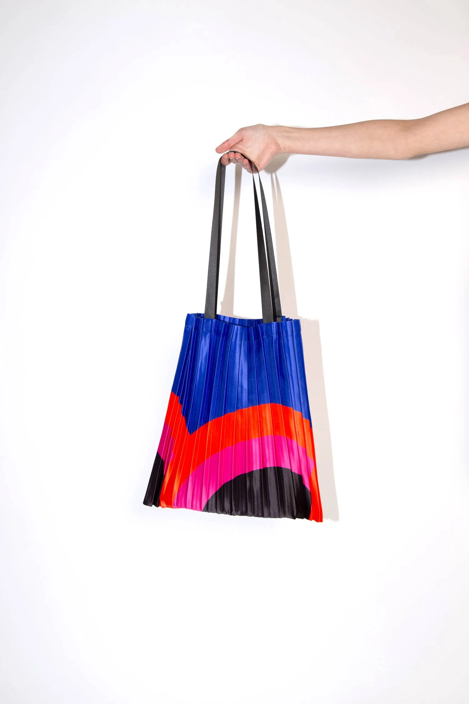 SATIN PLEATED TOTE BAG RAINBOW