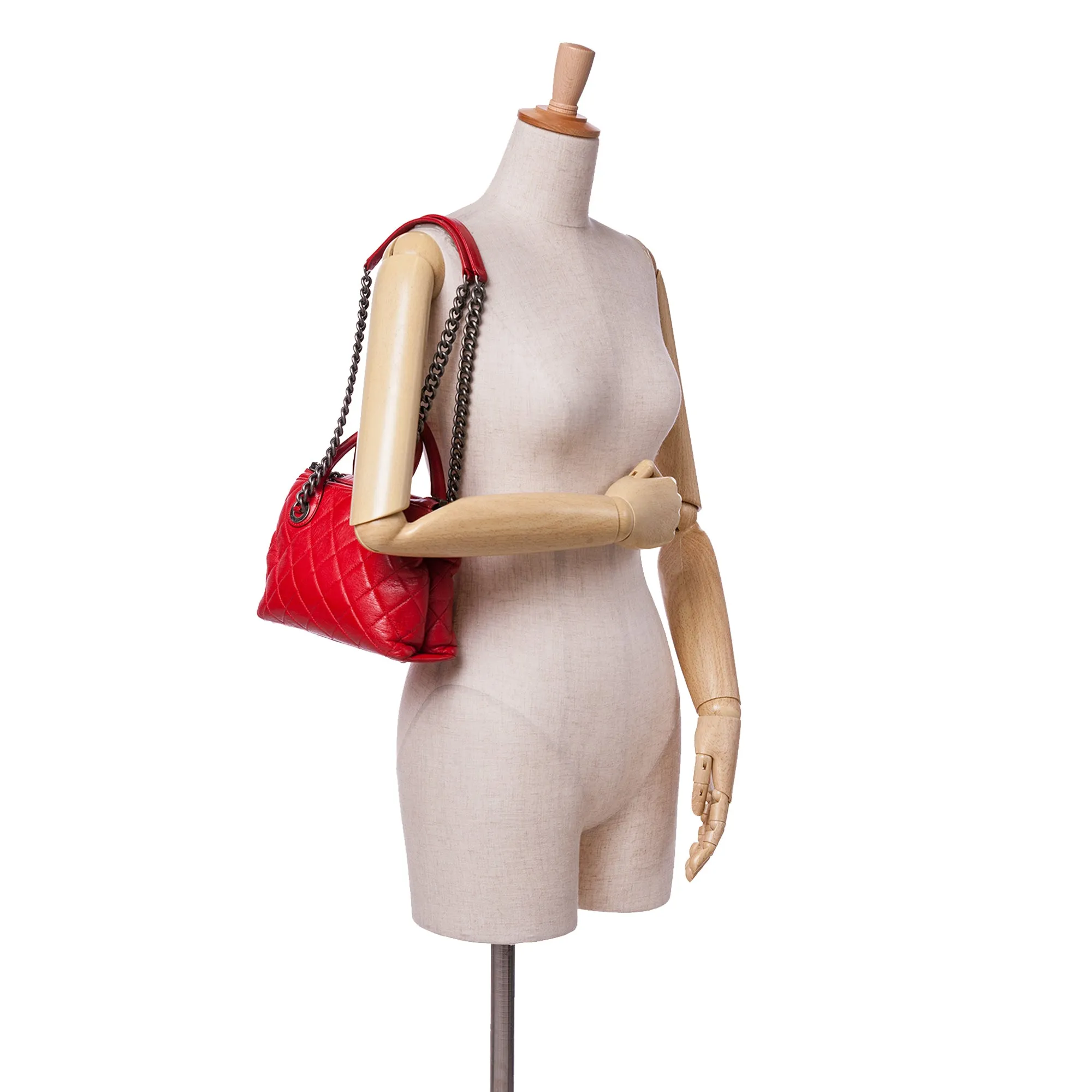 Small Quilted Shiny Sheepskin Boy Chained Tote
