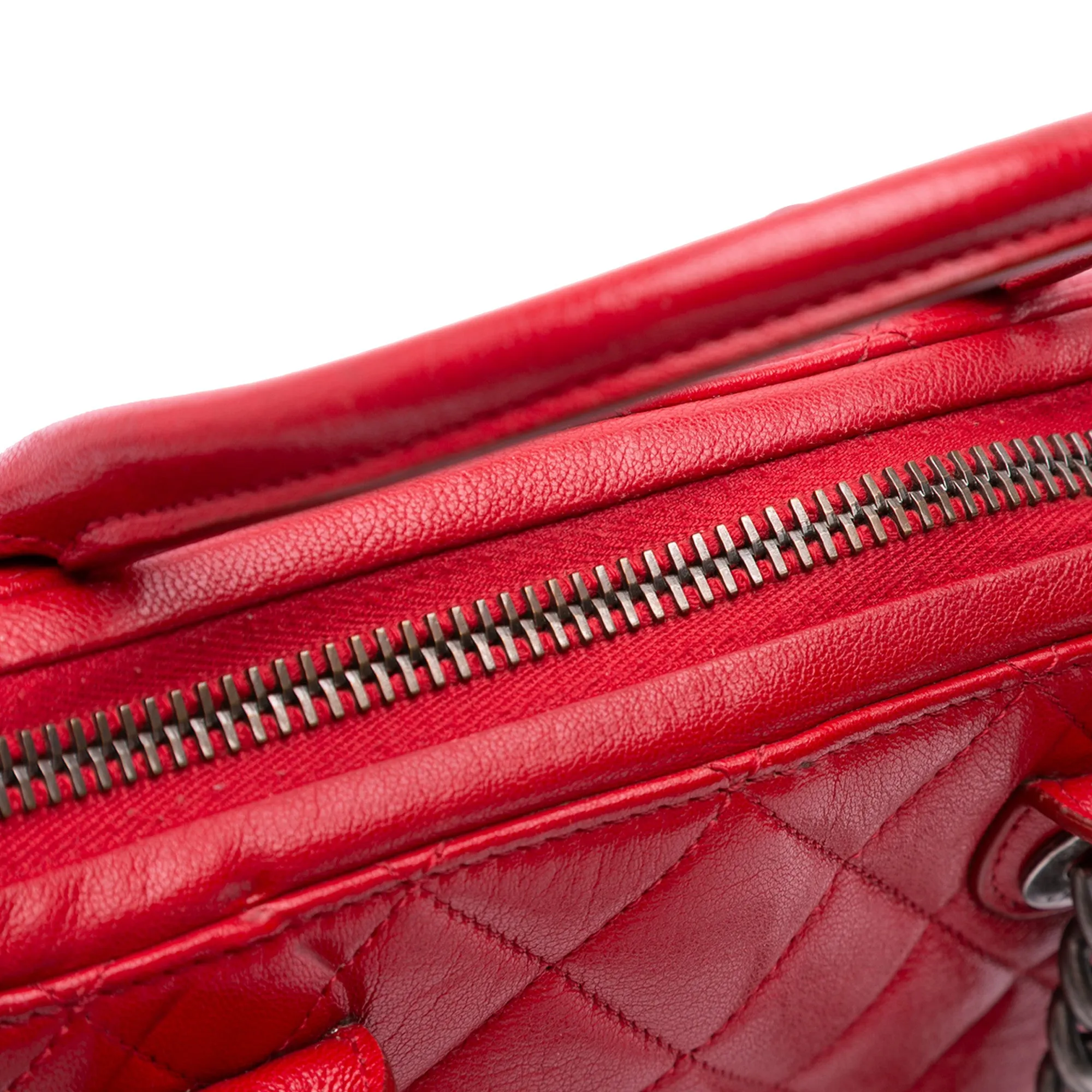 Small Quilted Shiny Sheepskin Boy Chained Tote