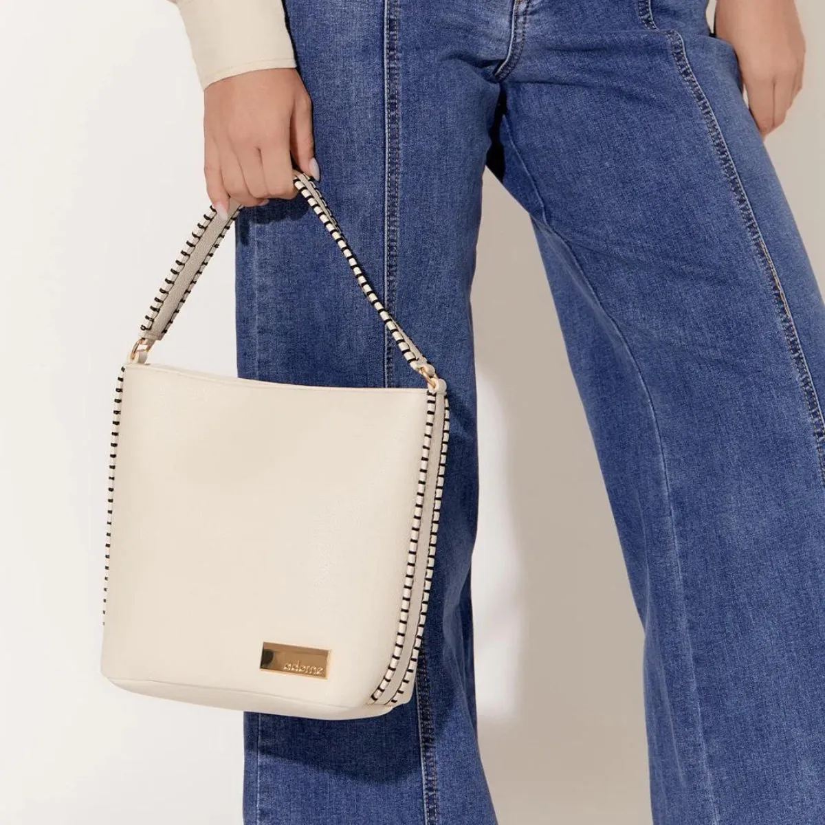 Stevie Bucket Bag (Tan)