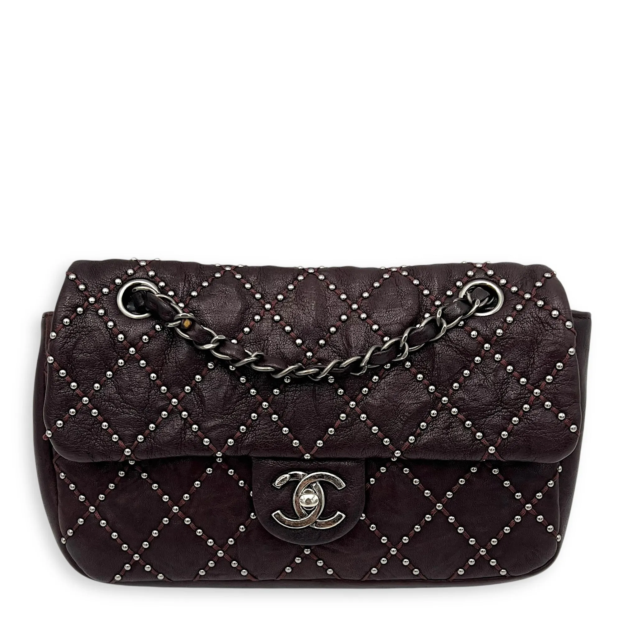 Studded Shoulder Bag Red in Calfskin, Ruthenium hardware