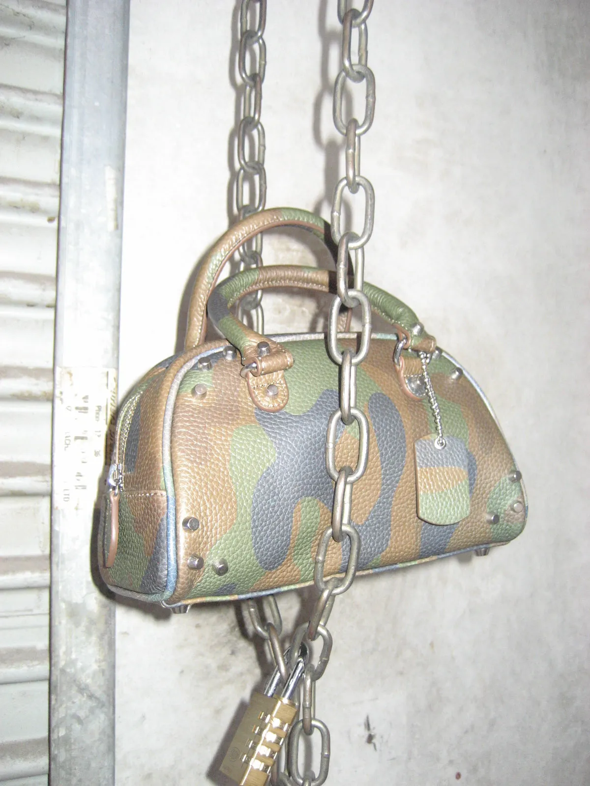 THE GAMBLER | CAMO