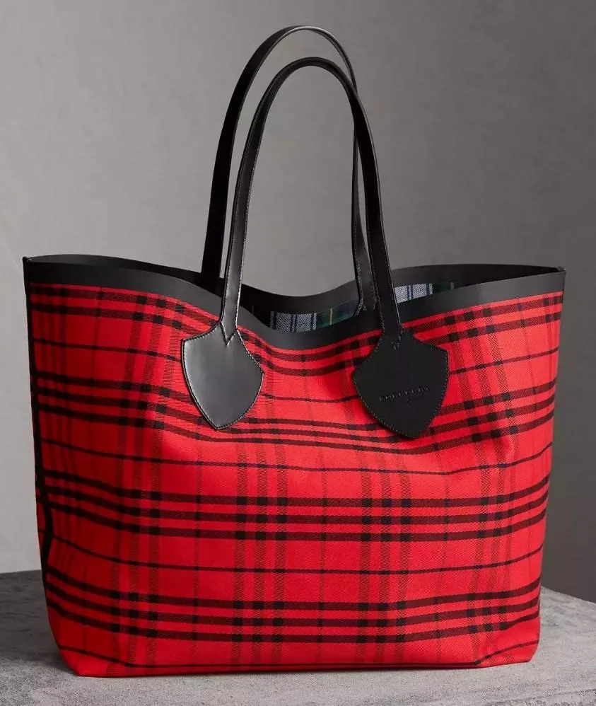 The Giant Reversible Tote in Tartan Cotton