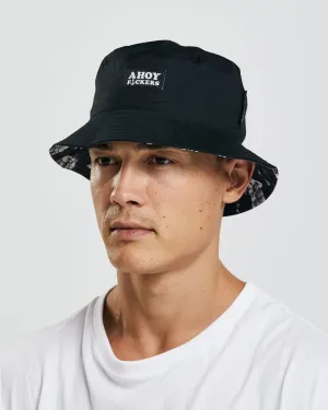 The Mad Hueys Smoking Bear Vintage Black Bucket Hat - H121M06013