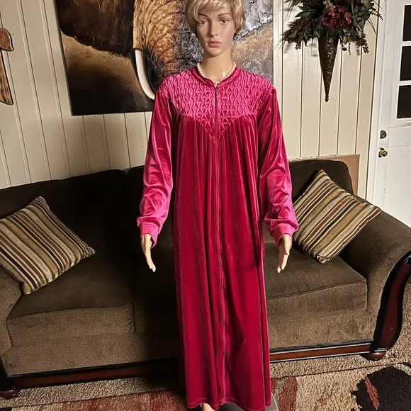 The Vermont Country Store • Medium • Burgundy • Suede • Robe