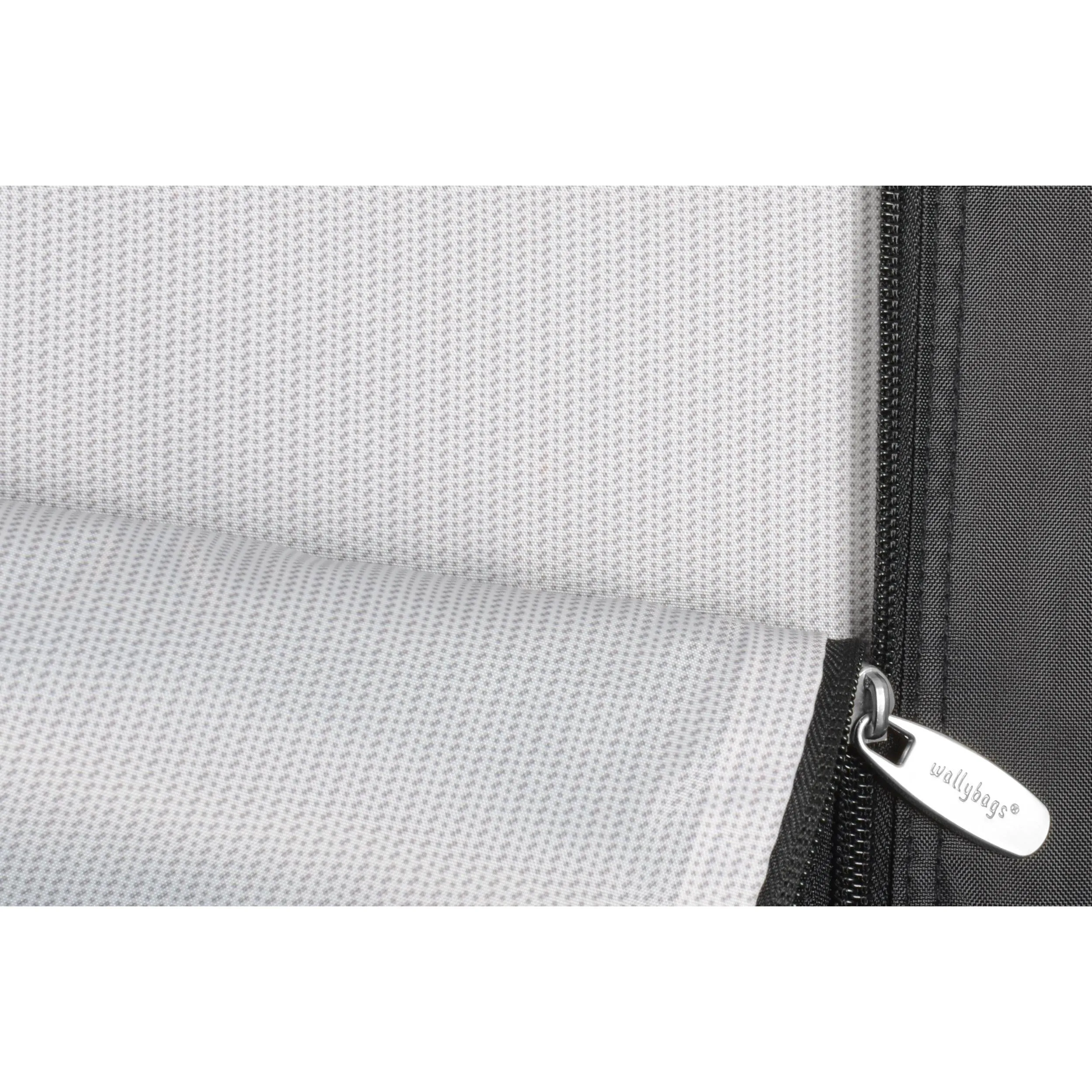 Wally Bags 42-inch Shoulder Strap Garment Bag with Pockets