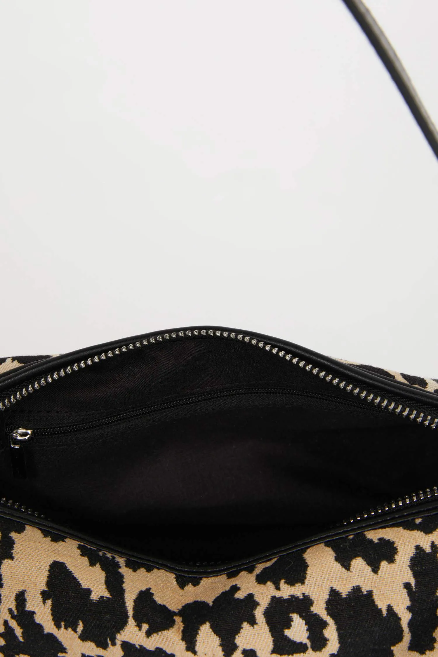Women's Leopard Patterned Faux Leather Shoulder Bag