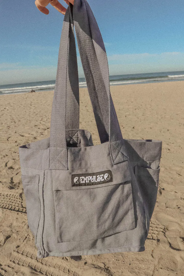 Yingyang Reversible Pocket Tote
